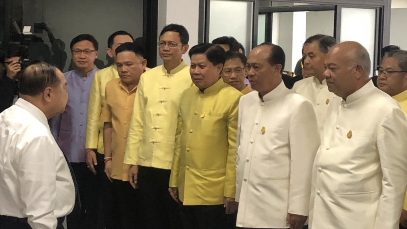 "ประวิตร" รับคณะมหาดไทยอวยพรปีใหม่-ขอบคุณการทำงาน ย้ำเป็นกระทรวงที่มีรัฐมนตรีเข้มแข็ง