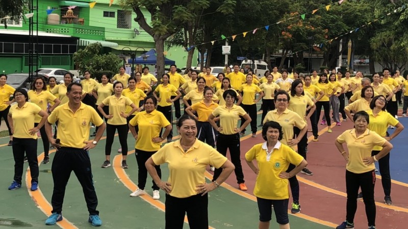 ลพบุรี จัดกิจกรรมคีตะมวยไทย 10 ท่า เพื่อสุขภาพ เฉลิมพระเกียรติ เนื่องในโอกาสพระราชพิธีบรมราชาภิเษก