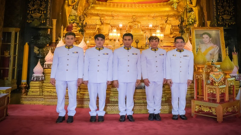 อัญเชิญเทียนพรรษาพระราชทาน ทูลกระหม่อมหญิงอุบลรัตนราชกัญญา สิริวัฒนาพรรณวดี ถวายวัดบวรนิเวศวรมหาวิหาร และวัดมังกรกมลาวาส