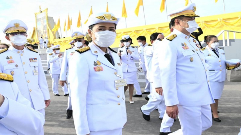 "ครูโอ๊ะ" ร่วมพิธีเฉลิมพระเกียรติพระบาทสมเด็จพระเจ้าอยู่หัว เนื่องในโอกาสวันเฉลิมพระชนมพรรษา