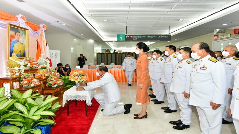 นายกรัฐมนตรี นำคณะรัฐมนตรี ลงนามถวายพระพร สมเด็จพระเจ้าลูกเธอ เจ้าฟ้าพัชรกิติยาภาฯ 