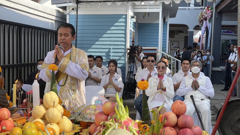 บวงสรวงละครพุทธคุณ 3 พร้อมถวายเพลเจ้าอาวาส 5 วัดดัง เพื่อความเป็นสิริมงคล