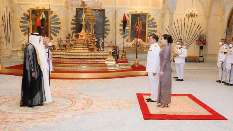 "ในหลวง-พระราชินี" พระราชทานพระบรมราชวโรกาสให้ เอกอัครสมณทูต-เอกอัครราชทูตต่างประเทศประจำประเทศไทย เฝ้าฯ ถวายสมณสาส์นตราตั้ง พระราชสาส์นตราต