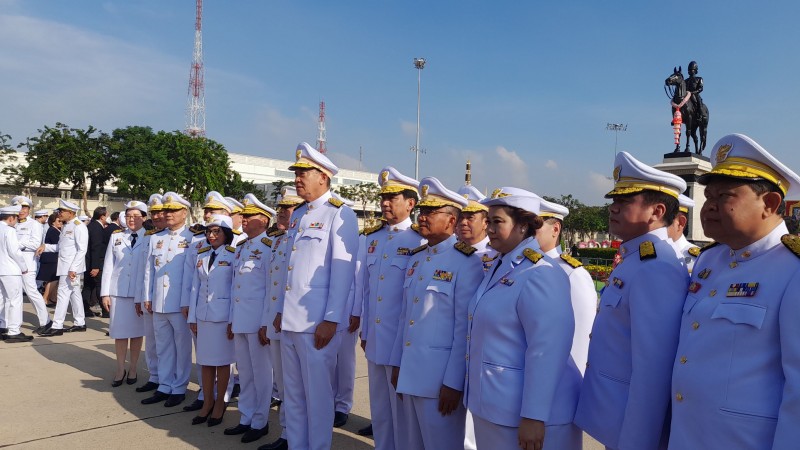 นายกฯวางพวงมาลา ถวายราขสักการะ พระบรมราชานุสรณ์ พระบาทสมเด็จพระจุลจอมเกล้าเจ้าอยู่หัว เนื่องในวันปิยมหาราช