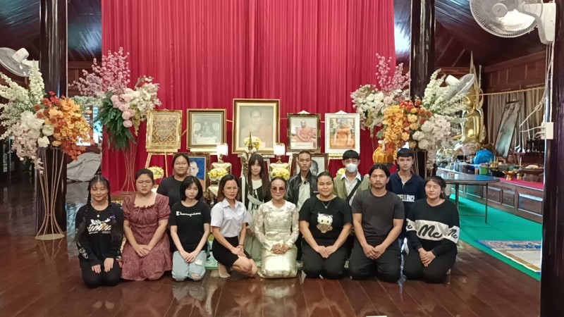 "ผอ.ฟ้า" ประธานพิธีบำเพ็ญกุศลมรณกาล 37 ปี หลวงปู่เงิน อดีตเจ้าอาวาสวัดช่องลม ลงเรือลอยอังคารอัฐิกลางเจ้าพระยา