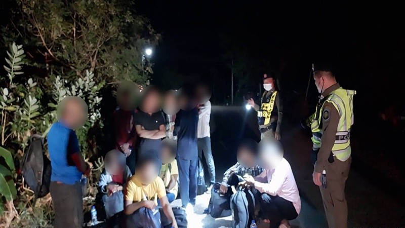 สกัดจับต่างด้าวชาวบังคลาเทศ 11 คน หลบหนีเข้าเมืองืใช้ไทยเป็นทางผ่านเข้ามาเลเซีย