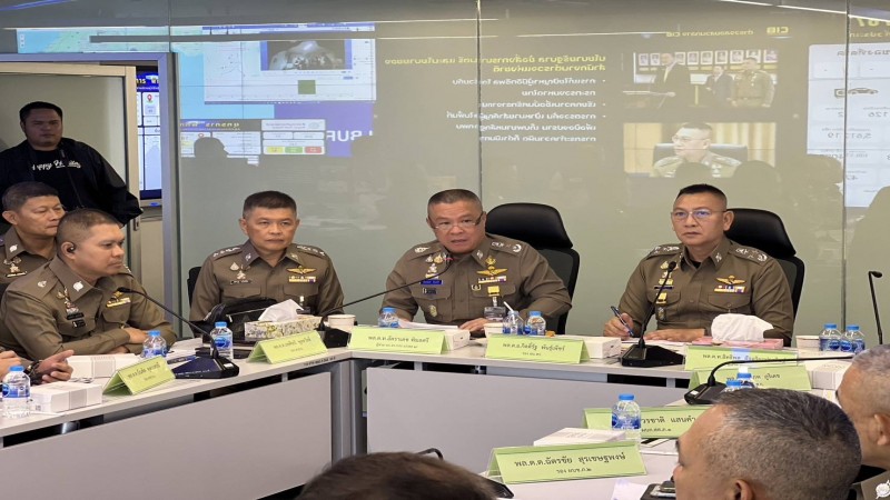 "บิ๊กต่าย" สั่งการผ่านห้องปฏิบัติการ Realtime Crime Center กองปราบ-ภูธรค้น 183 จุด กวาดล้างอิทธิพลเถื่อน