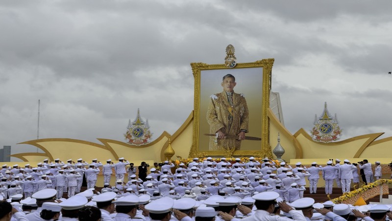 "นายกฯ" นำ ครม.เจริญพระพุทธมนต์เนื่องในวันเฉลิมพระชนมพรรษาพระบาทสมเด็จพระเจ้าอยู่หัว 