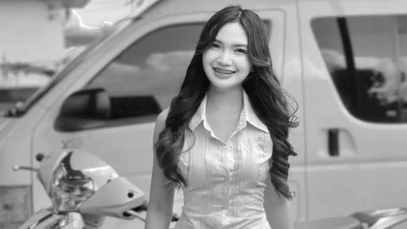 นักร้องสาว"ผิง ชญาดา"รถแห่ เสียชีวิต หลังไปนวดหมอนวดบิดคอแขนขาอ่อนแรง