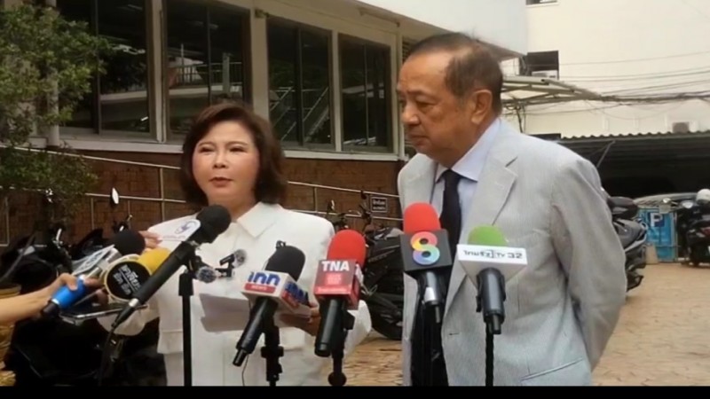 2 พิธีกรดัง แจ้งความ ผู้ว่าสตง.-อดีตผู้ว่าฯ ปม ตึกสตง.ถล่ม ไร้คนรับผิดชอบ 