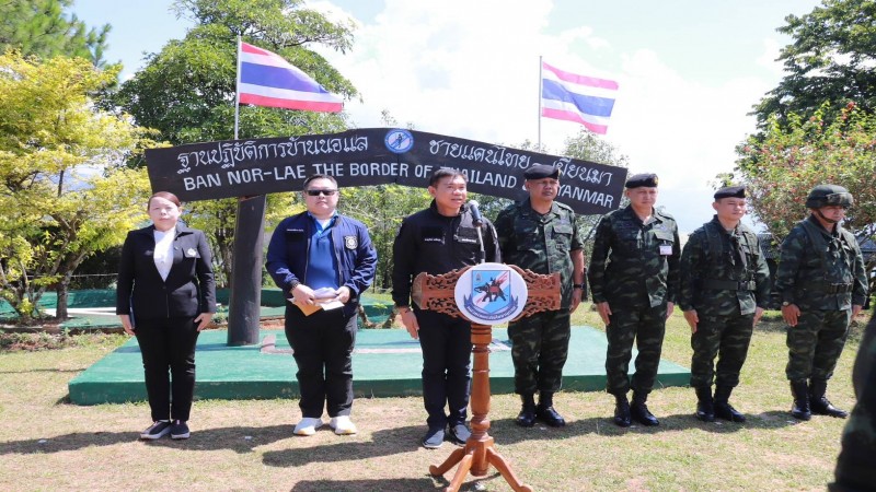 เลขาธิการ ป.ป.ส. ตรวจเยี่ยมเจ้าหน้าที่ในพื้นที่อำเภอชายแดน จ.เชียงใหม่ หลังเกิดปะทะกลุ่มขบวนการลำเลียงยาเสพติด