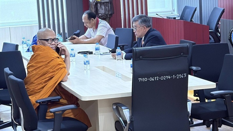 ออกหมายจับ เจ้าอาวาสวัดไร่ขิง ยักยอกเงินวัด30ล้าน แทงบาคาร่าออนไลน์