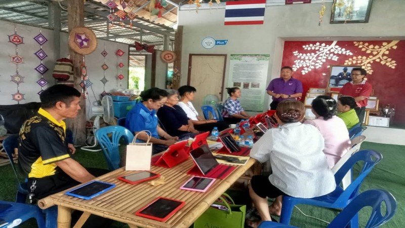 ปธ.สภาอุตสาหกรรมท่องเที่ยว หนองคาย ตรวจเยี่ยมการอบรมเทคนิคการถ่ายภาพสวย สร้างรายได้ ชุมชนไทพวนโพธิ์ตาก