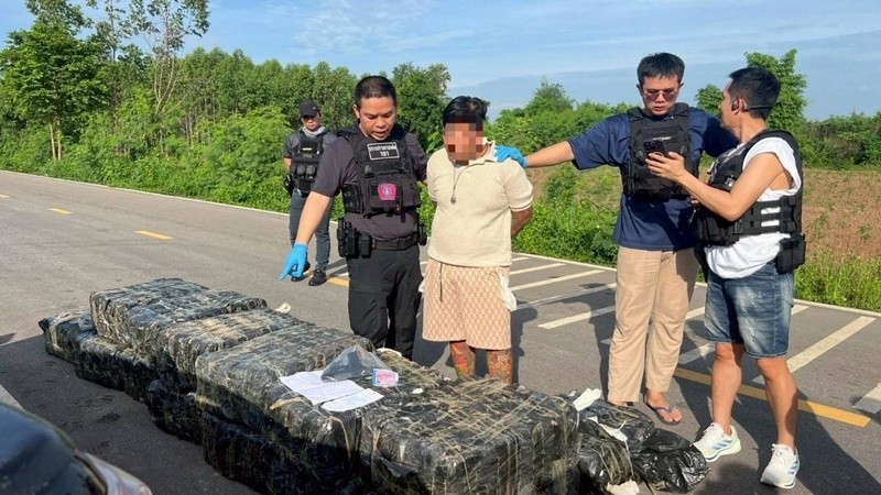 191 รวบเจ้าบ่าวปราจีน ลอบขนยาบ้ากว่า 5 ล้านเม็ด เตรียมกระจายเข้ากรุง