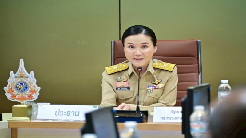 “รมว.นฤมล”โชว์ตัวเลขมอบโฉนดเกษตรครี่งปี 68 แจกแล้ว 5.78 ล้านไร่