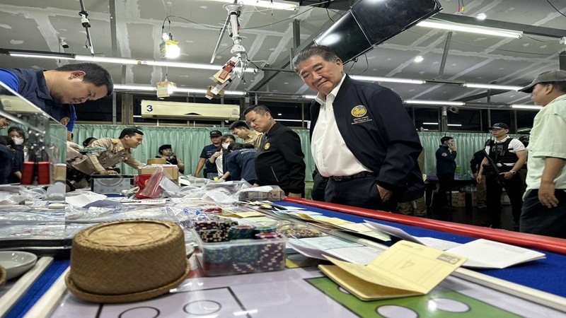 “ภูมิธรรม” นำทีมทลายบ่อน ”นวย ดอนเมือง” พบเงินหมุนเวียน 400 ล้านต่อเดือน