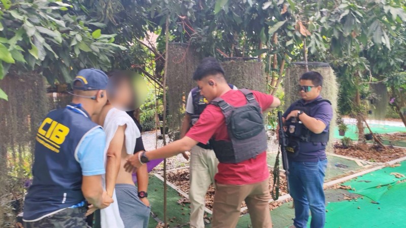กองปราบ ร่วม ตร.ทล. รวบตัว “มือปืนโหด” ยิงครูพละดับ คดีปมหึงหวง