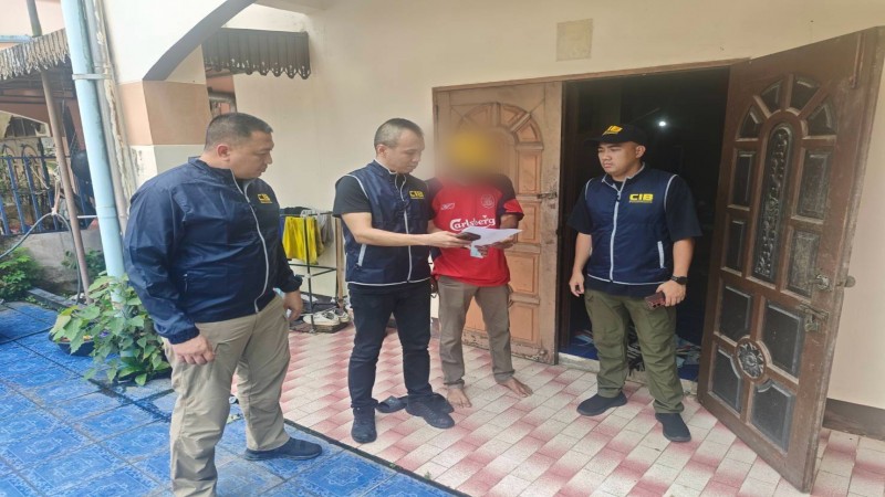 จับ 2 กรรมการ บริษัทนำเข้าส่งออกเครื่องยนต์ ออกใบกำกับภาษีปลอมรัฐเสียหายกว่า 1,200 ล้าน