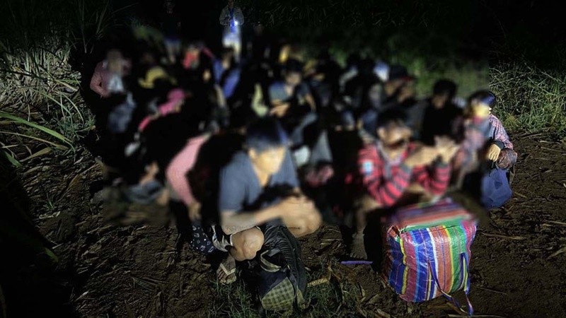 จับ 38 เขมรซุกท้ายหมู่บ้านหนองจาน หนีอดตายลอบเข้าไทย