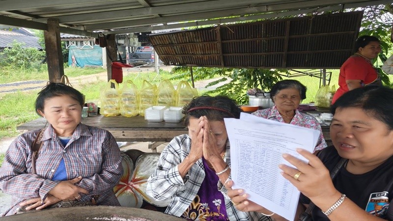 ชาวบางบาล ร้องไห้กลางน้ำท่วม ล่ารายชื่อถวายฎีกา-นักวิจัยแนะออกแบบระบบน้ำใหม่ให้ยุติธรรม