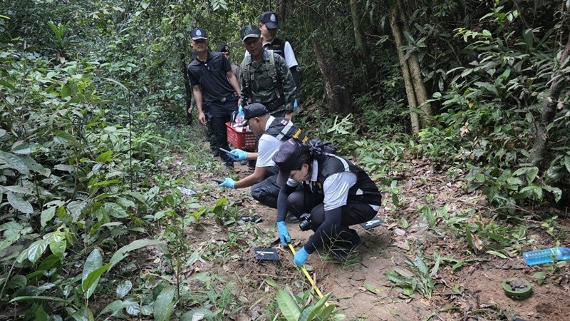 ทบ. ยันระเบิดใหม่ เขมร ลอบรื้อลวดหนามเข้ามาวางฝั่งไทย