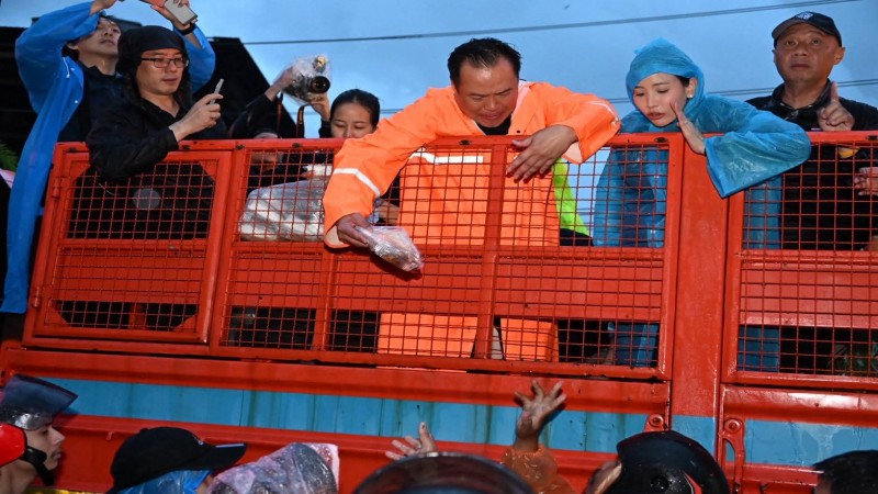 "อนุทิน"เตรียมอนุมัติวงเงินเยียวยาน้ำท่วมใต้ เข้าครม.พรุ่งนี้