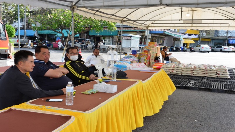 คนไทยไม่ทิ้งกัน! เทศบาลเมืองลพบุรีตั้งจุดรับบริจาคช่วยเหลือผู้ประสบอุทกภัยหาดใหญ่