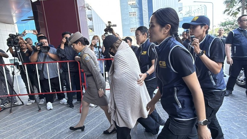 ตร.คุมตัว "นานา ไรบีนา" ถึง บช.ก. สอบเข้ม ปมฉ้อโกงเพื่อนในวงการ